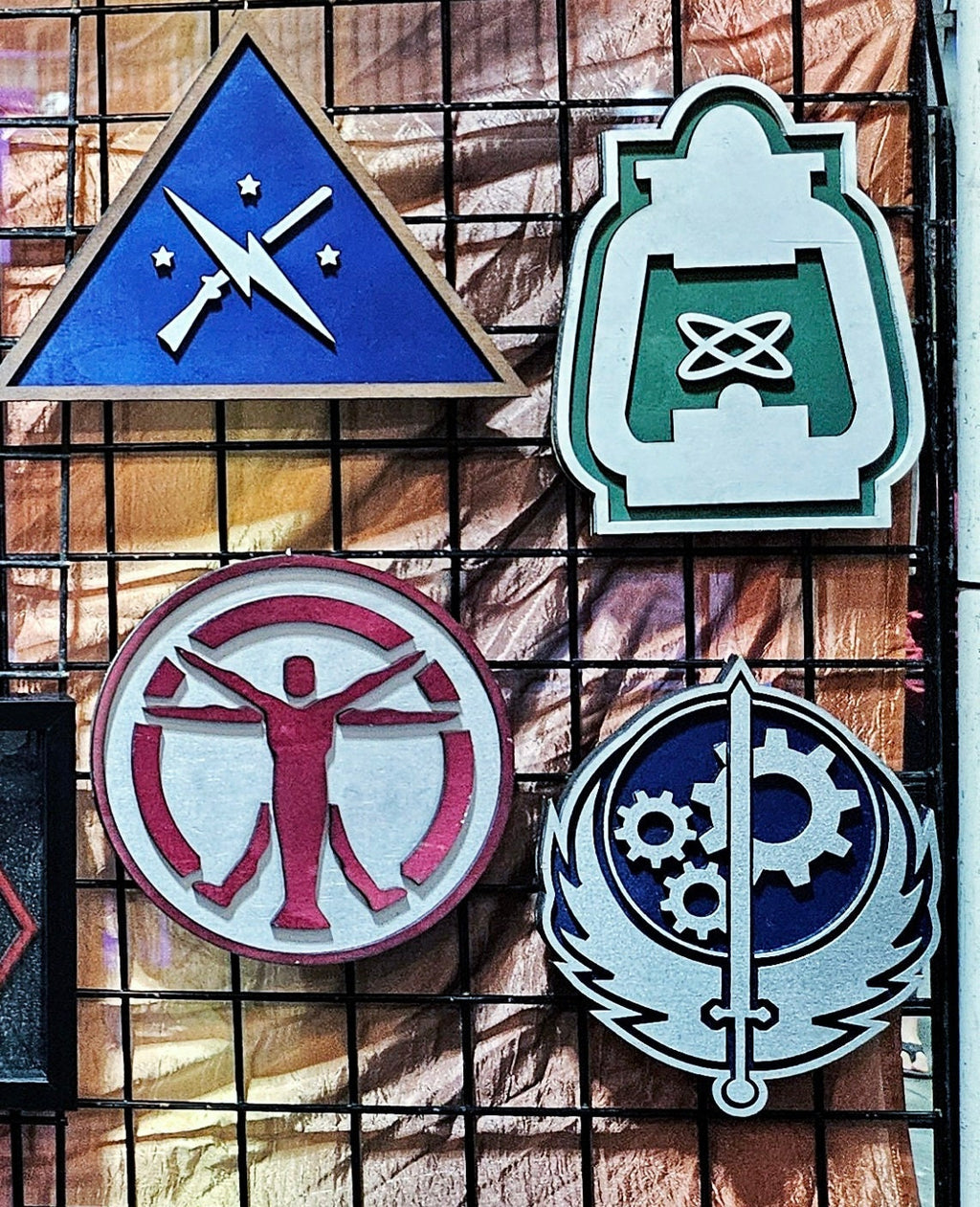 Fallout 4 - Faction Logos - Wood Carved Sign