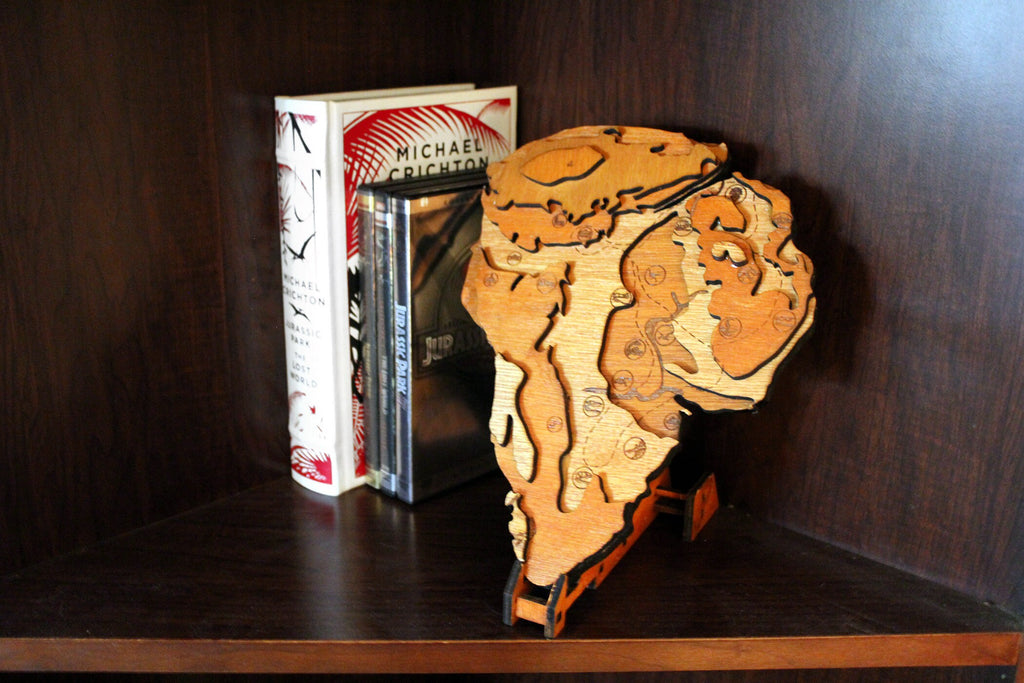 Jurassic Park - Isla Nublar - Wood Relief Carving - Stand