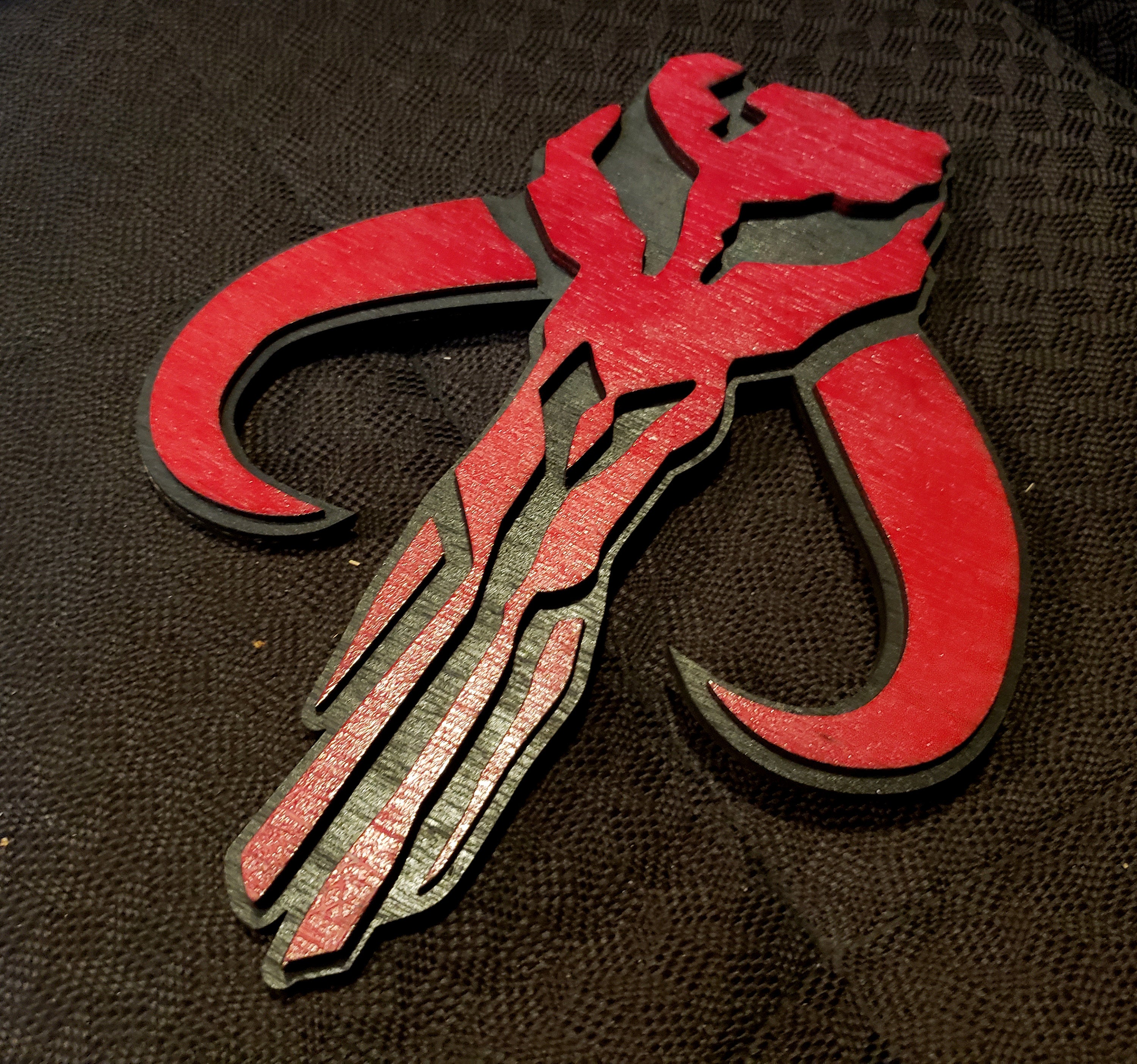 Star Wars - Mythosaur - Mandalorian Insignia - Wood Carved Sign