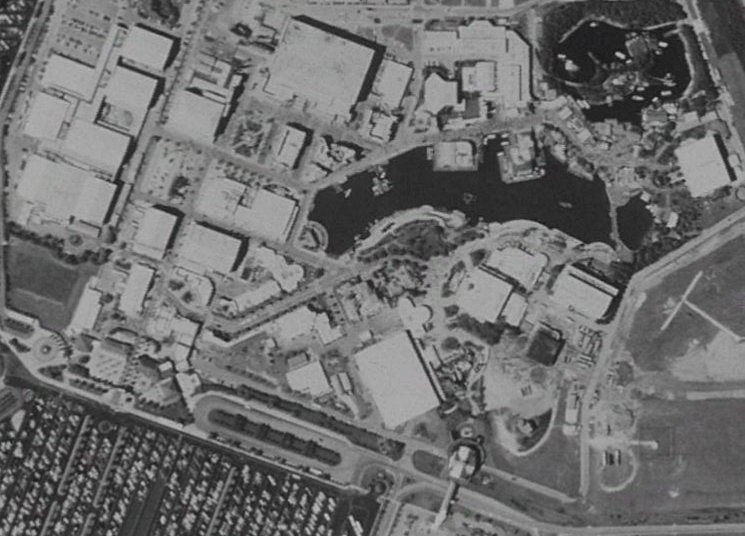 Universal Studios Florida - Wood Relief Carving - Theme Park - Shadow Box