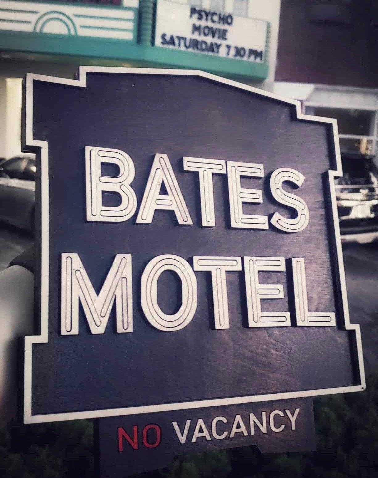 Bates Motel - Psycho - Horror Movie - Wood Carved Sign