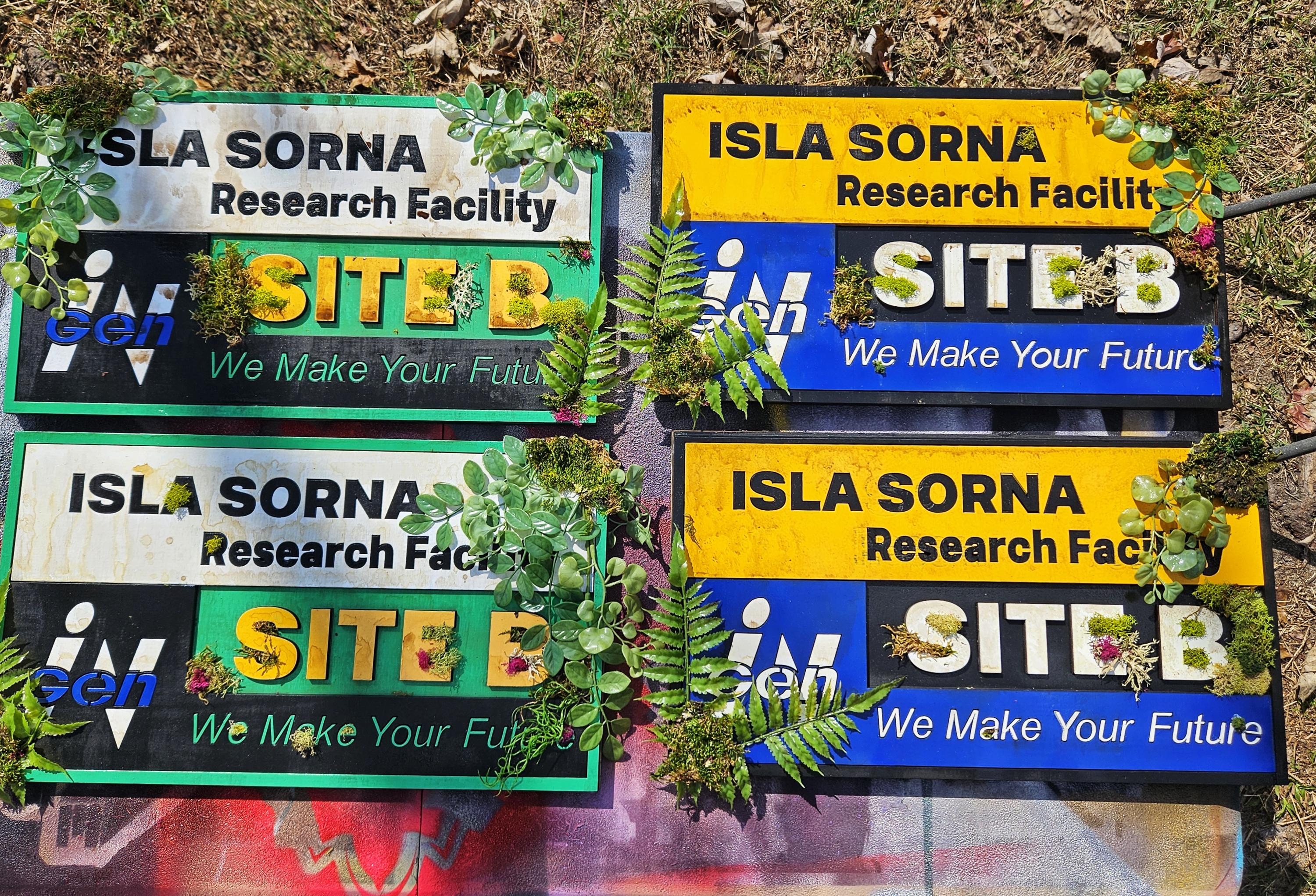 Isla Sorna Research Facility - Jurassic Park / The Lost World - Wood Carved Sign